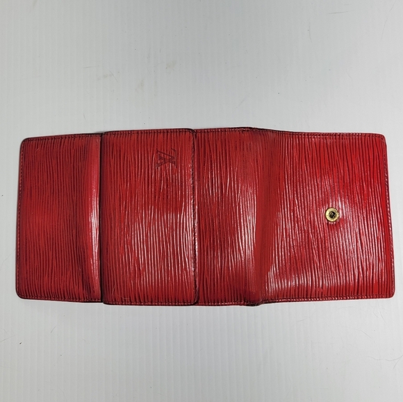 Louis Vuitton LV Red Epi Leather Compact Tri-fold Wallet - Picture 4 of 9
